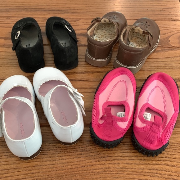 4 pair toddler girls size 8 shoes - Picture 13 of 16